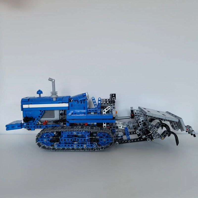 MOC-157772 Modello di Trattore - Urban Farming Model recensione e prezzo