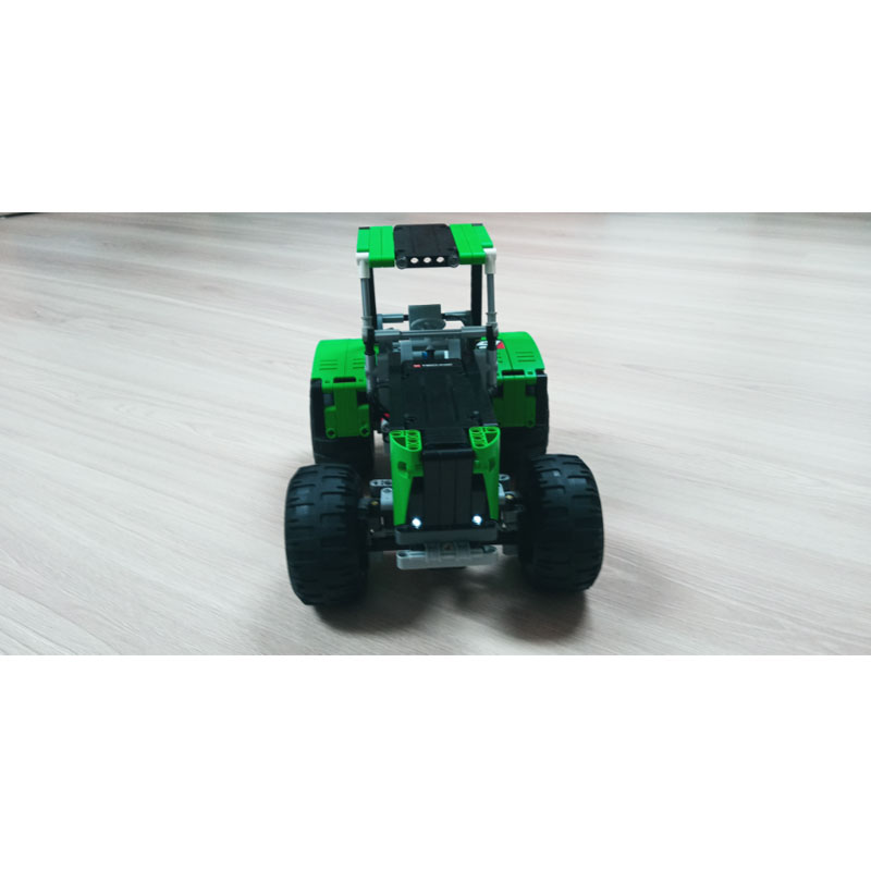 MOC-80667 Modello di Trattore  - Urban Farming Model recensione e prezzo